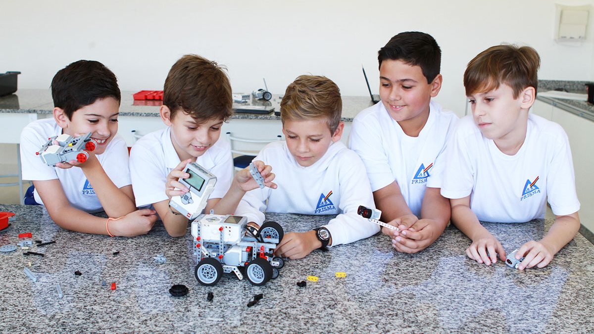 Benefícios do Lego para as crianças - Escola Infantil Pequeno Mundo